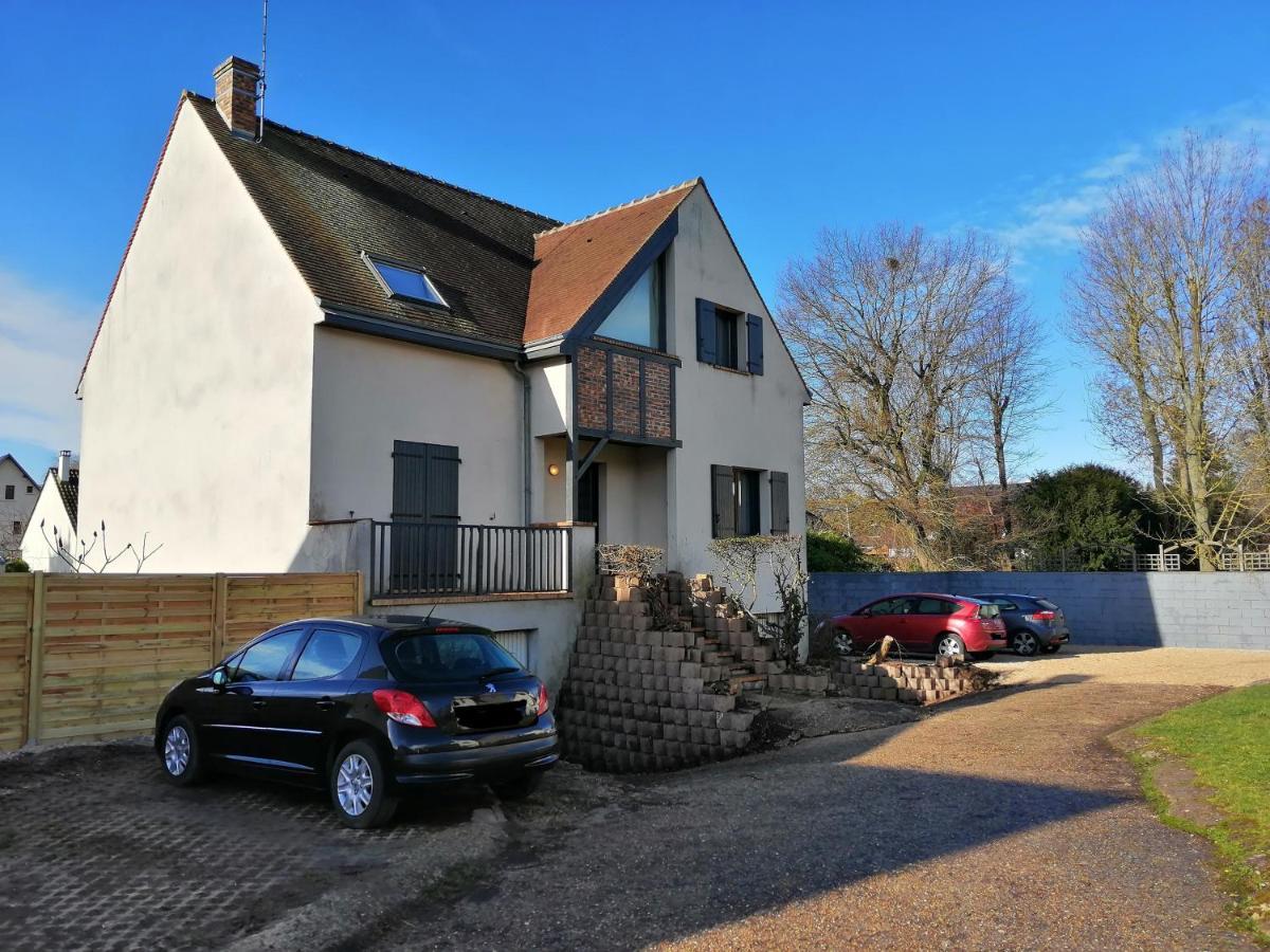Welcome Home Vert-le-Grand Exterior photo